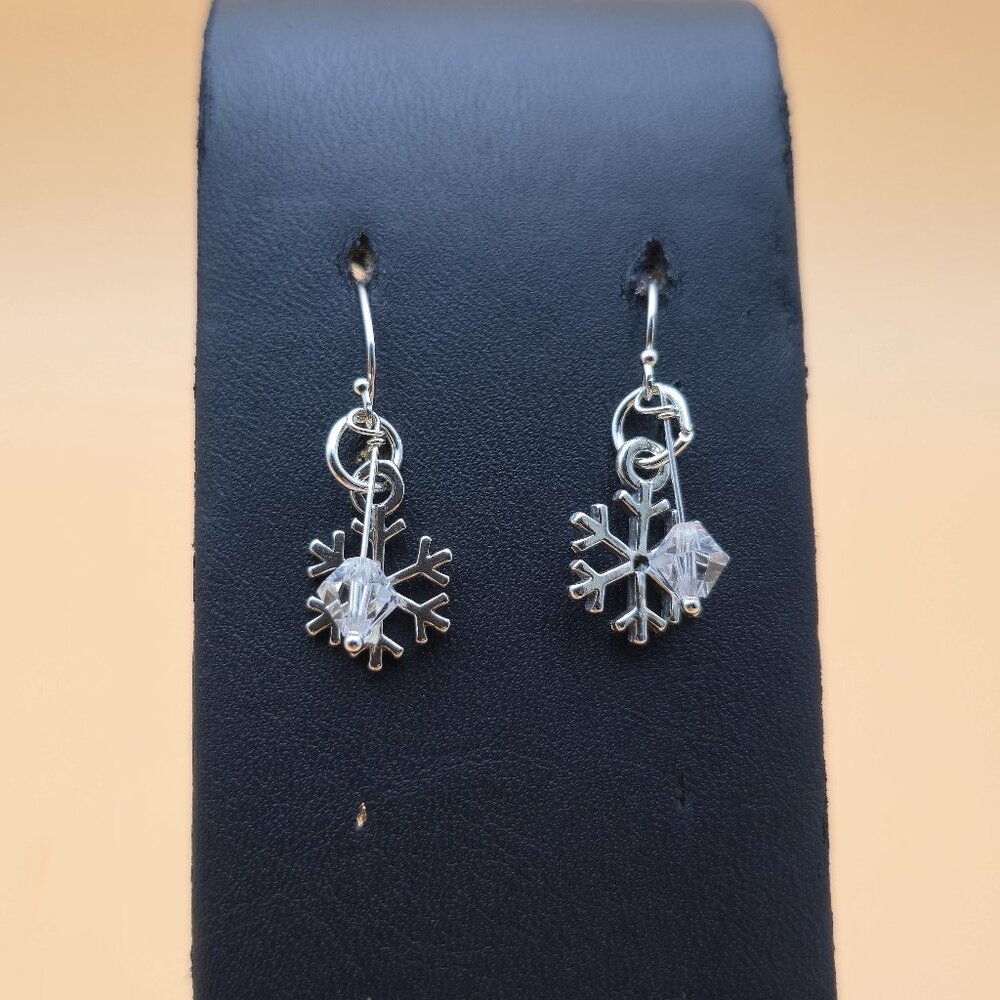 Sterling Silver Crystal And Snowflake Dangle Earrings A5764